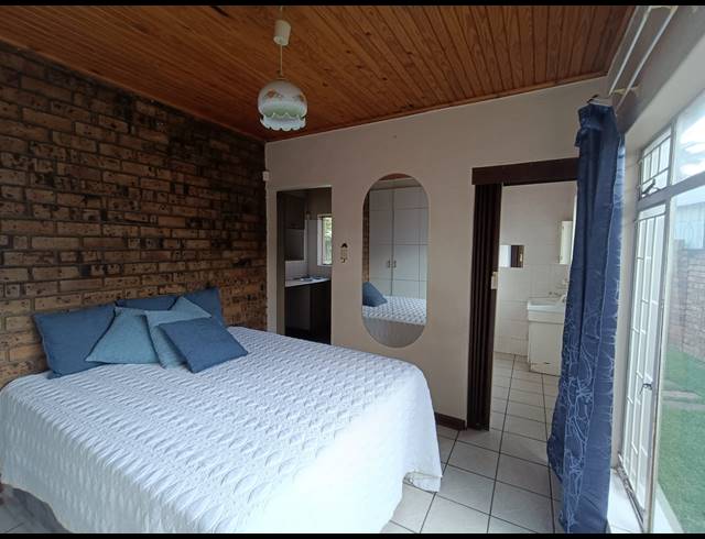 3 BEDROOM HOUSE FOR SALE IN VANDERBIJLPARK SW 2